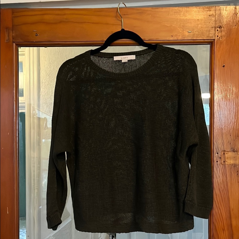 LOFT Women's Black Crew Neck Sweater